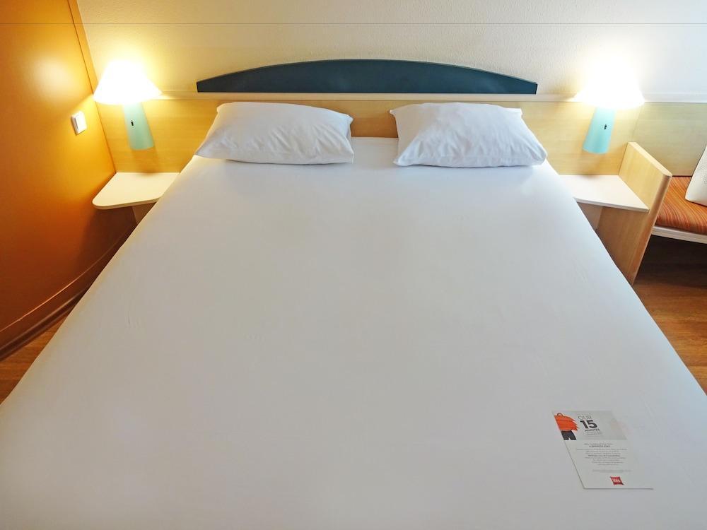 Ibis Koeln Frechen Hotel Bagian luar foto